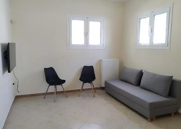 On The * Periyiálion